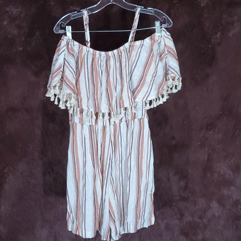 Shein Cold Shoulder Spaghetti Strap Short Tassel Romper